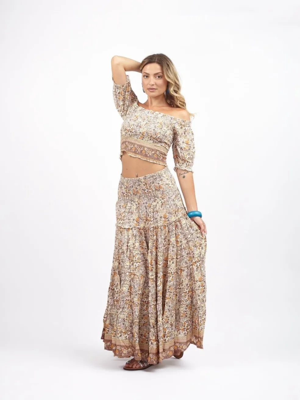 crop_top_elasticizzato_ra_4.webp Crop Top elasticizzato rayon scollo bardot Milly