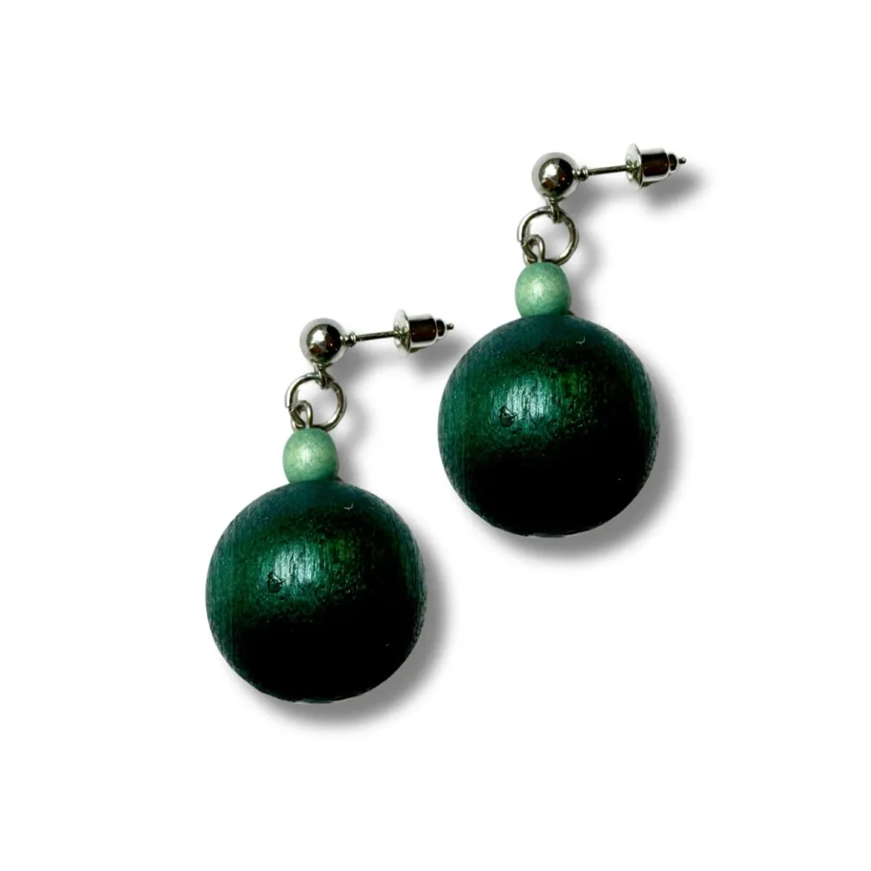 orecchini_legno_lou_legge_0.webp Orecchini legno Lou, leggeri, minimal design, costume jewelry