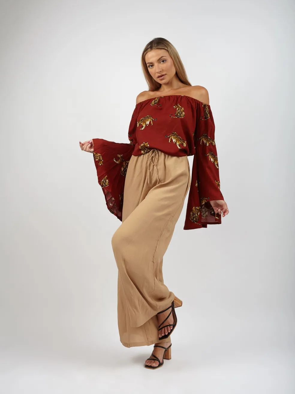 Top manica a ventaglio scollo bardot Iris