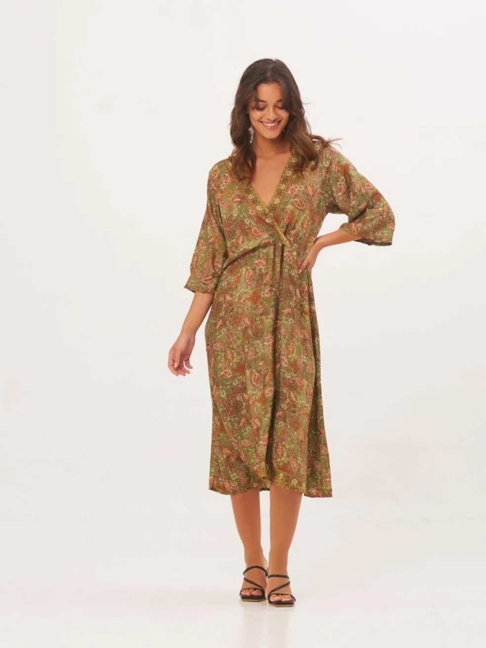 vestito_linda_1.webp Vestito Linda