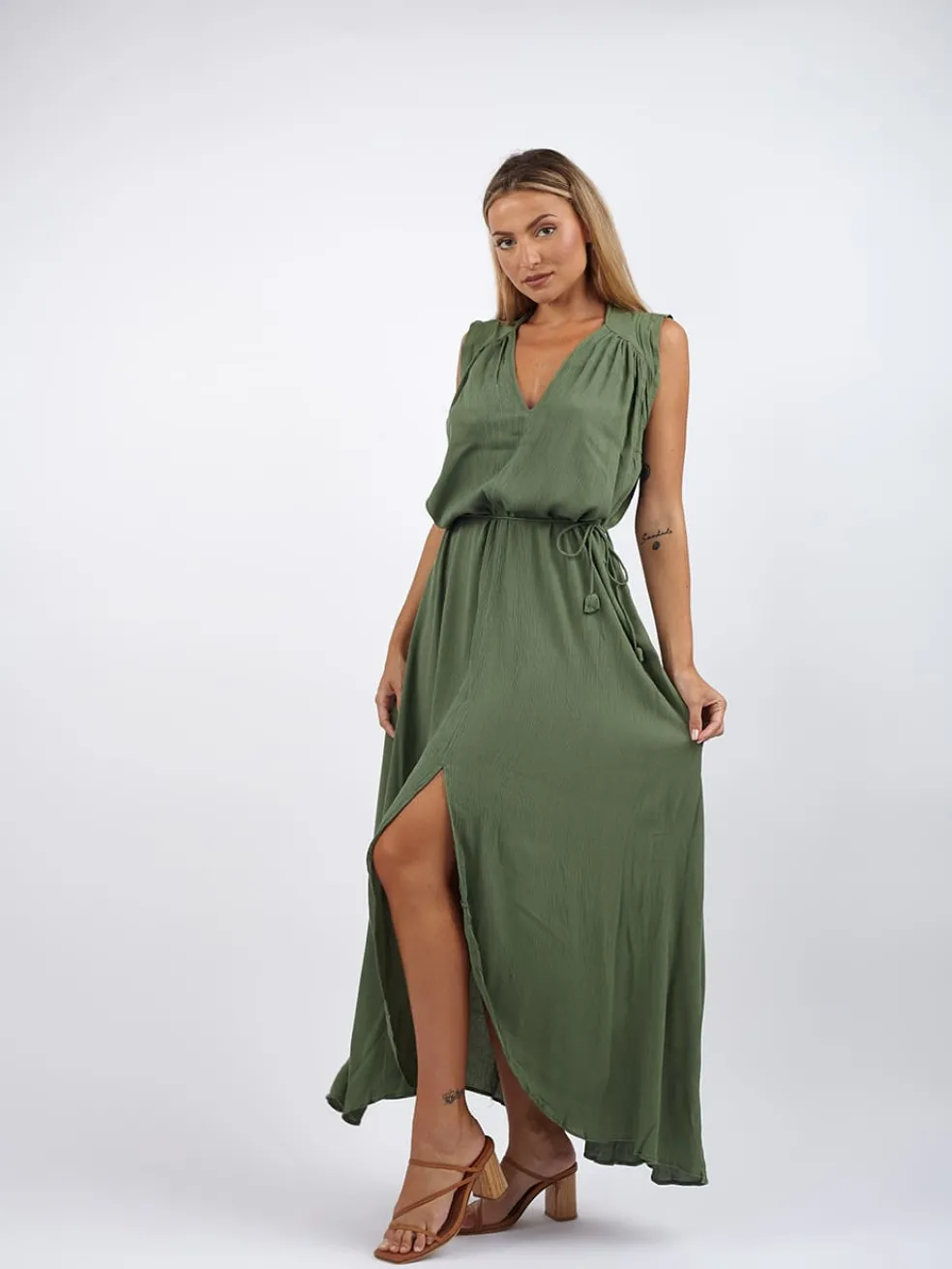 vestito_lungo_daphne_2.webp Vestito lungo Daphne