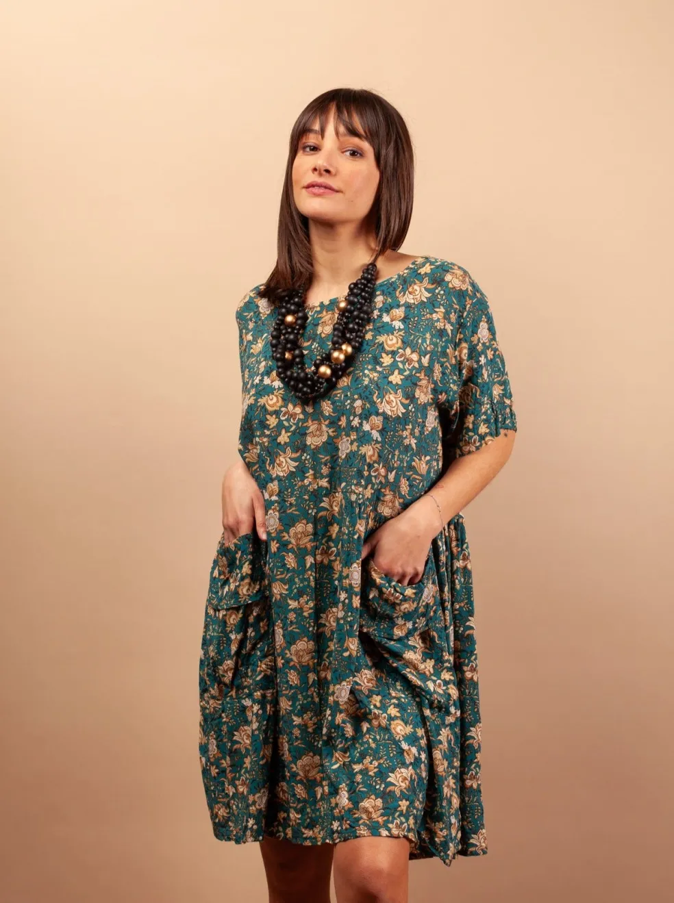 vestito_mahoti_corto_rayo_0.webp Vestito Mahoti corto rayon
