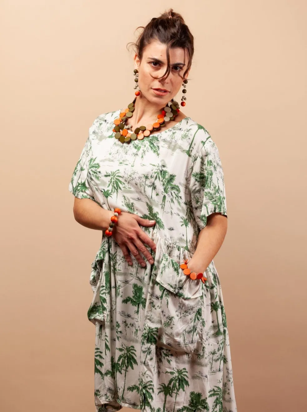 vestito_mahoti_corto_rayo_2.webp Vestito Mahoti corto rayon
