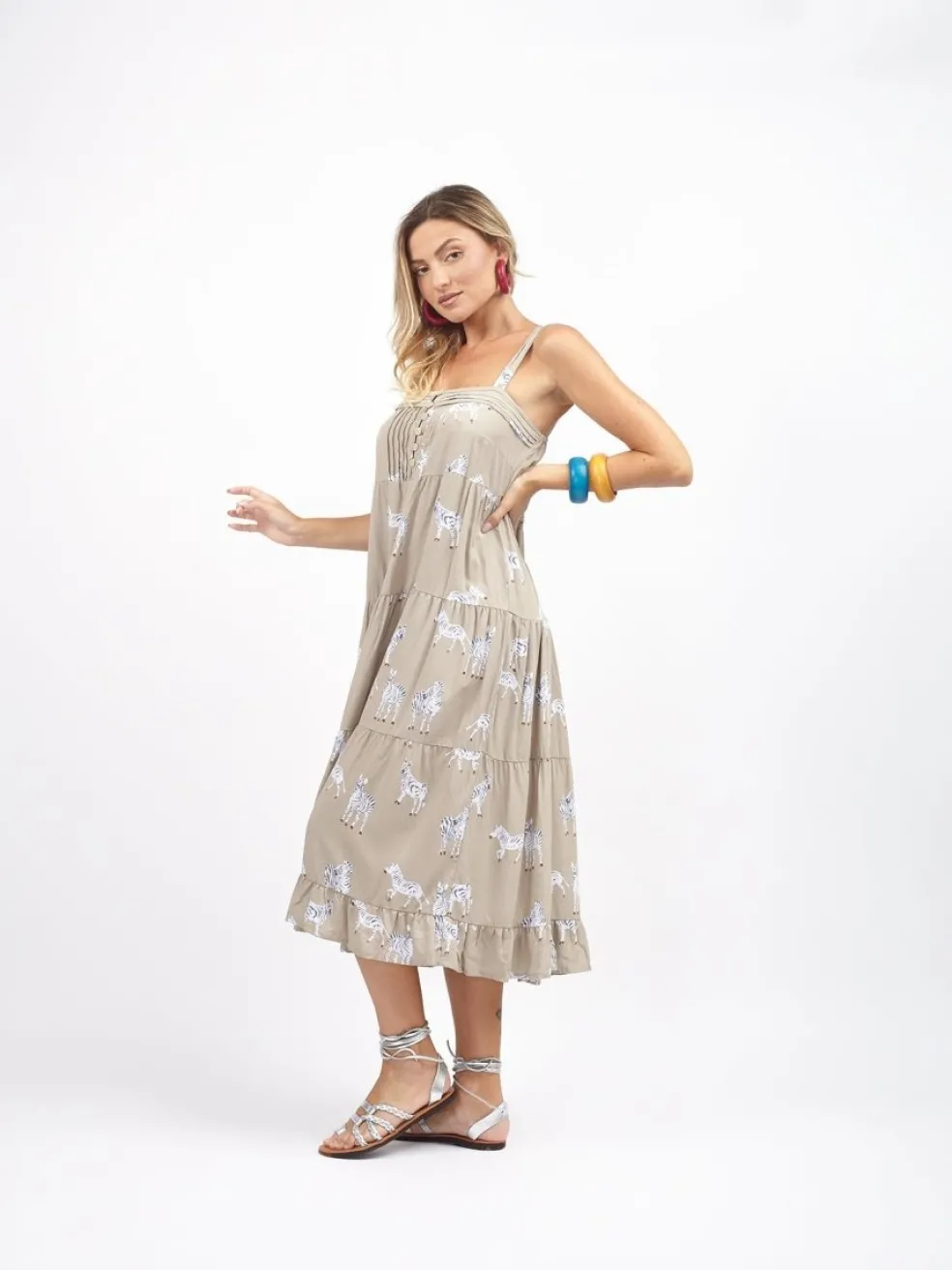 vestito_midi_rayon_con_bo_0.webp Vestito midi rayon con bottoni Dina