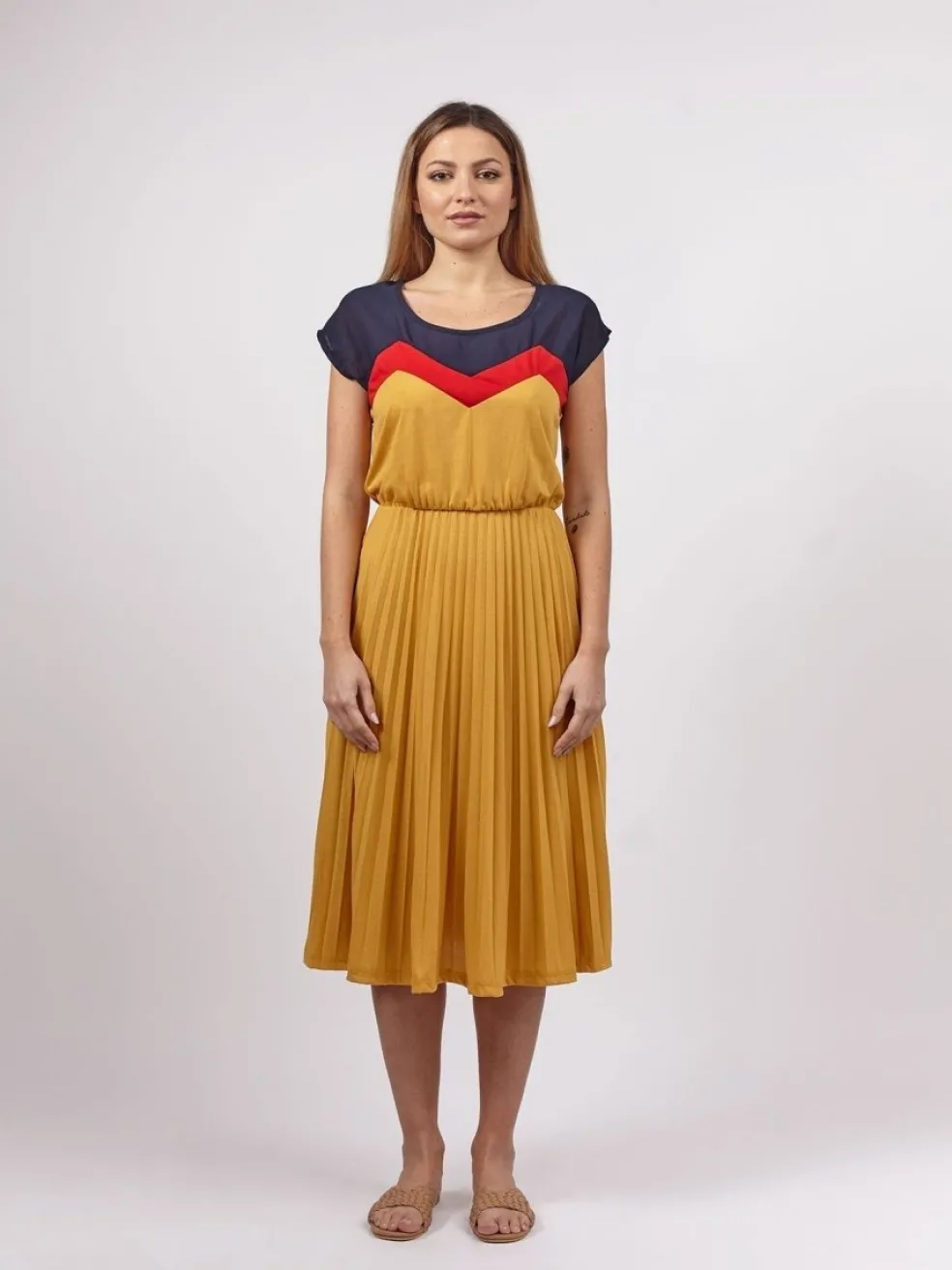 vestito_samaria_3.webp Vestito Samaria